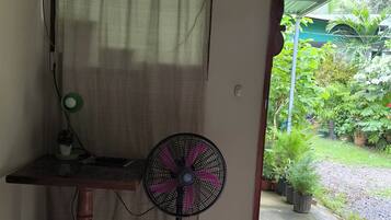 1 habitación, wifi y ropa de cama