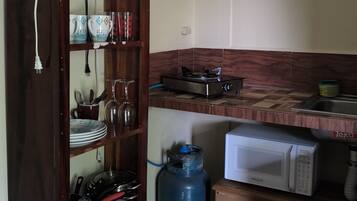 Microwave, stovetop
