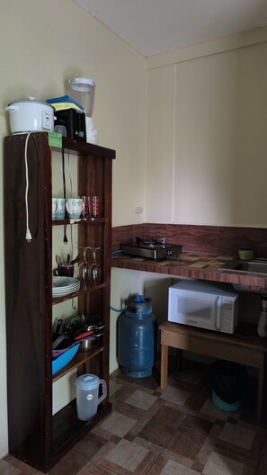 Microwave, stovetop