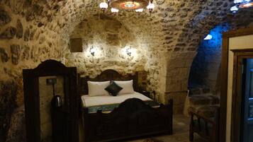 Chambre Triple Familiale | Bureau, espace de travail pour ordinateur portable, Wi-Fi gratuit