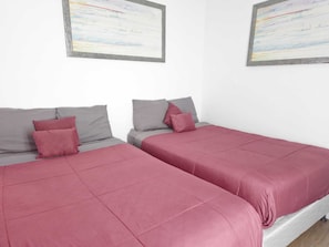 2 camere, ferro/asse da stiro, Wi-Fi gratuito, lenzuola