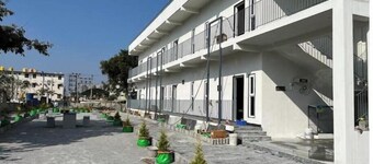 AZURE Suites A1 - 1BHK - 460sft - No Sharing - NEW