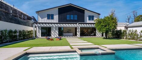 Ulkouima-allas, lämmitetty uima-allas