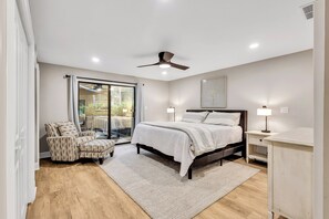 2 habitaciones, escritorio, tabla de planchar con plancha y wifi gratis 