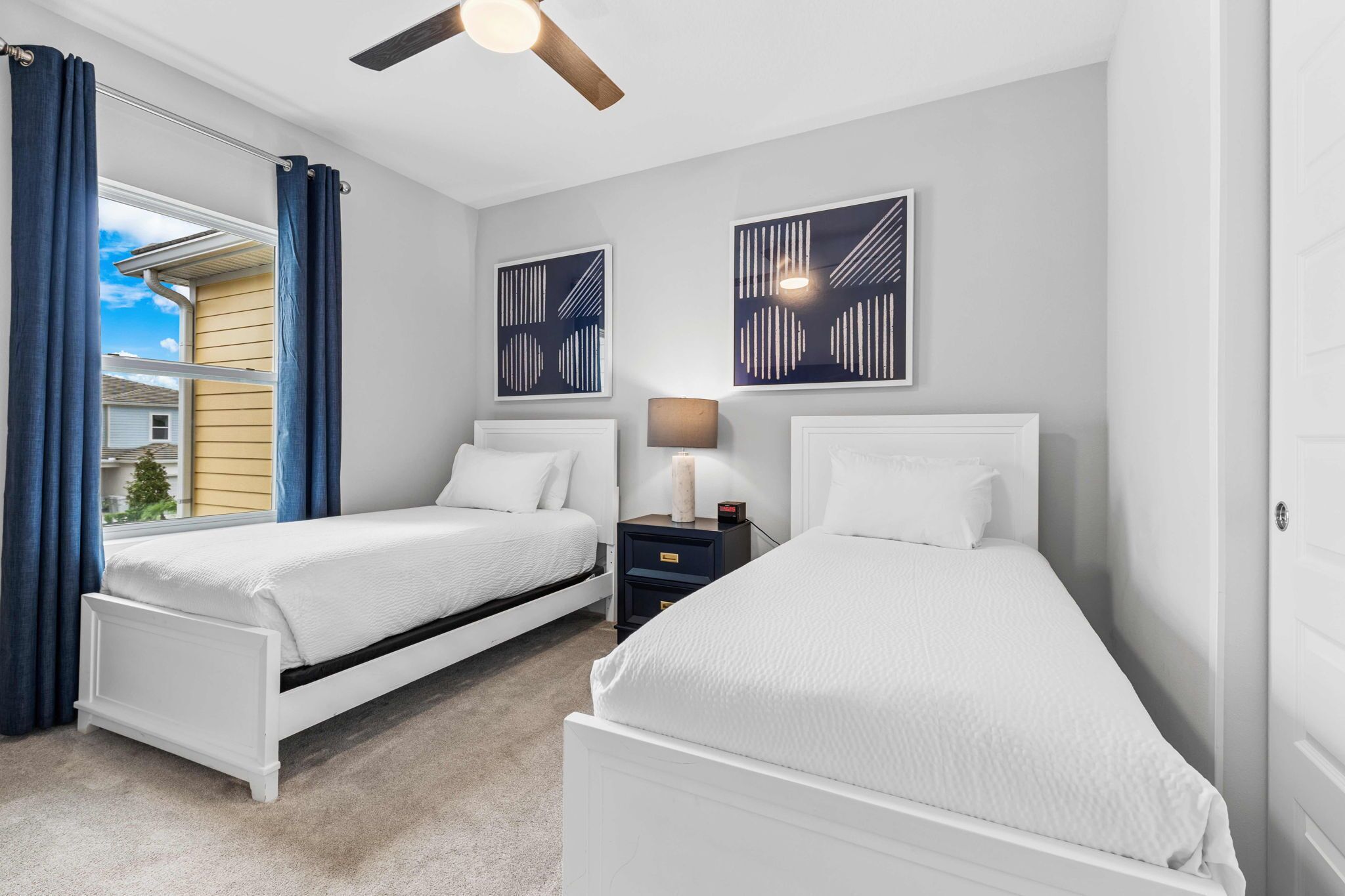 3 間睡房、上網