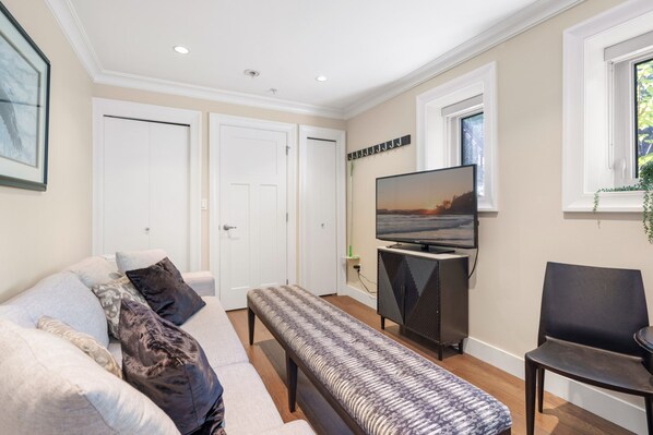 House | 1 bedroom
