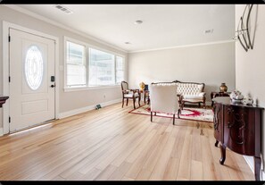 TV - Charming 3-bedroom house with AC in lovely Hammond (Hammond)