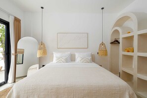 2 bedrooms, bed sheets - Villa Romance (Canggu)