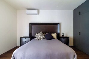 3 bedrooms, iron/ironing board, WiFi, bed sheets - Casa Zara Family (Zapopan)