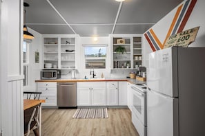 Microwave, oven, stovetop, dishwasher