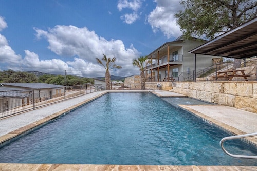 Oasis Cabin #1 on the Frio