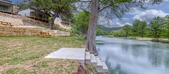 Oasis Cabin #1 on the Frio