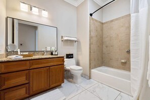 Een douche, een haardroger