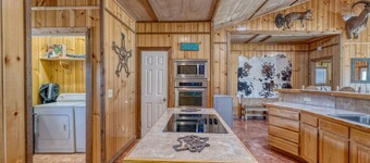 Palomino Lodge in Concan