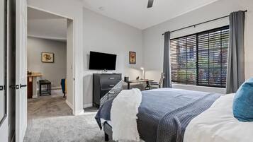 1 bedroom, iron/ironing board, travel crib, WiFi