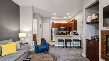 TV, fireplace, offices