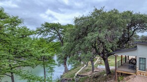 Property grounds - Oasis at River’s Edge Cabin #4 (Concan)