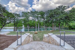 Property grounds - Oasis at River’s Edge Cabin #4 (Concan)
