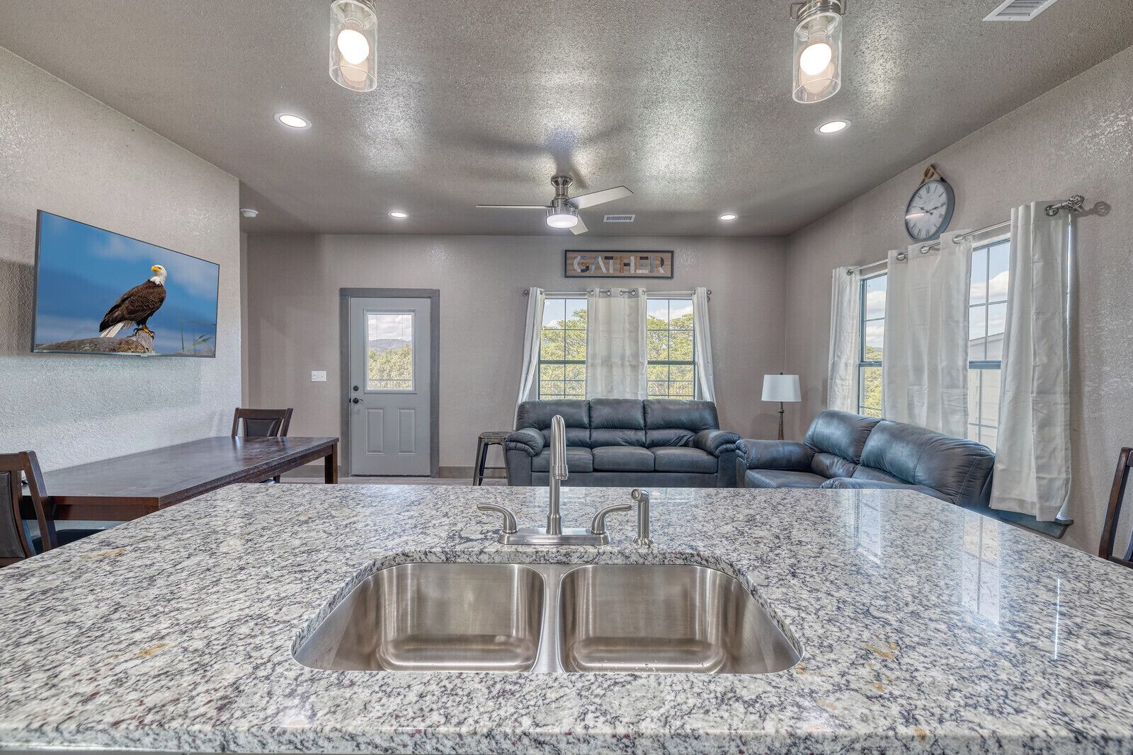 Rivers Edge Home #2 On The Frio - Texas