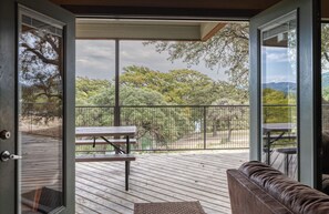 Interior - River's Edge Lodge #1 on the Frio (Concan)