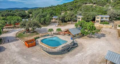 River's Edge Lodge #1 on the Frio