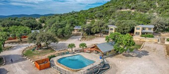 River's Edge Lodge #2 on the Frio