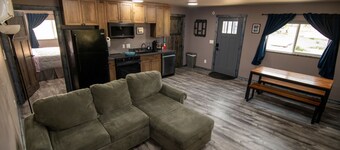 Montana Cabana: Evergreen Escape