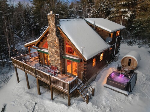 Sugar Hill Hideaway - Theater~Games~Hot Tub~Sauna - 3 br cabin in White Mtns