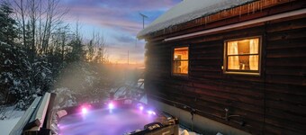 Sugar Hill Hideaway - Theater~Games~Hot Tub~Sauna - 3 br cabin in White Mtns
