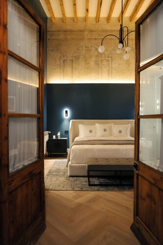 Por los Siglos Hotel