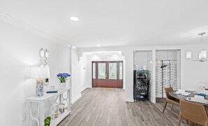 Dining - VRCC Villa Sunsets by the Bay - Golden Hour Magic (Cape Coral)