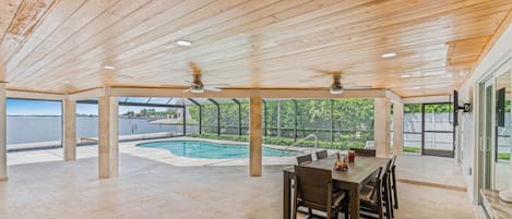 Opvarmet pool