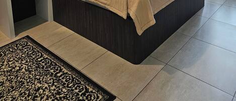 2 室のベッドルーム、アイロン / アイロン台、WiFi