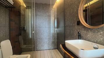 Triple Room, Balcony, Sea View | Bathroom