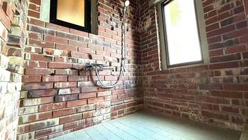 Shower, bidet, towels, soap