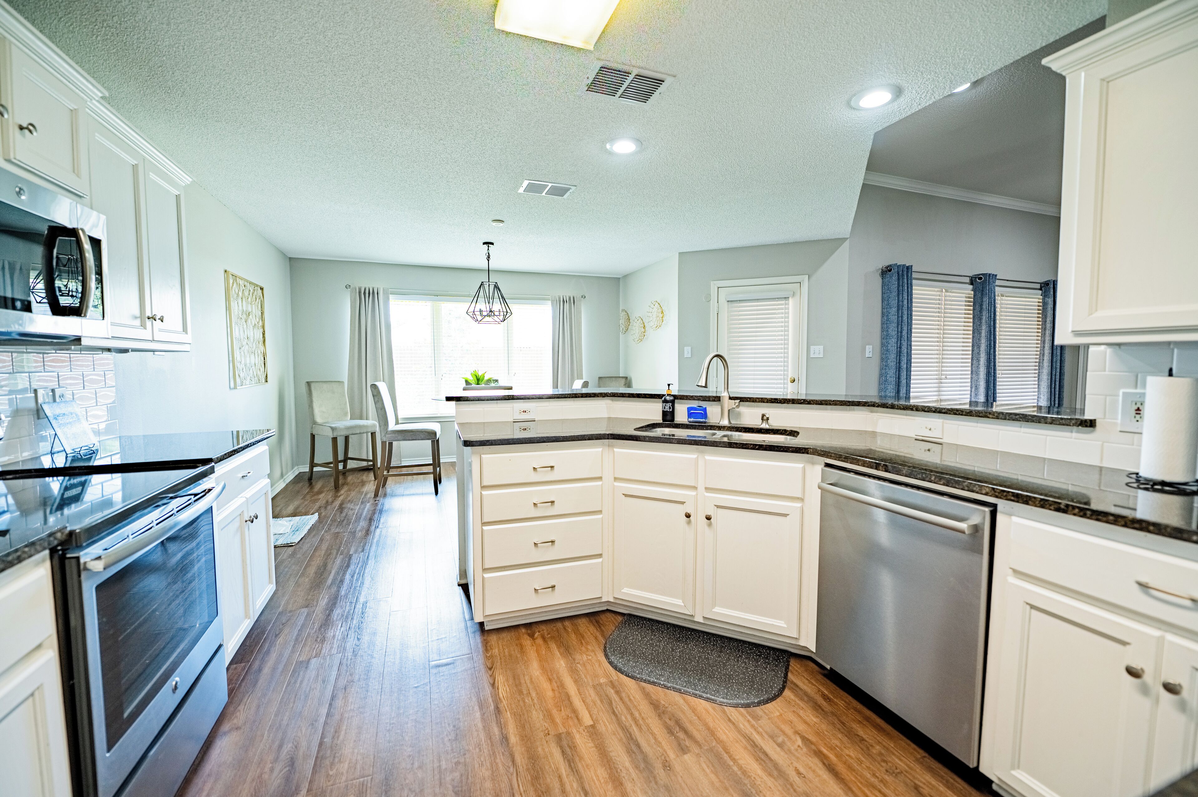 Microwave, oven, stovetop, dishwasher