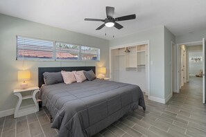 3 bedrooms, iron/ironing board, free WiFi, bed sheets - Davis Island Gem - Bay, Shops, Beaches nearby (Tampa)