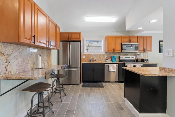 Fridge, microwave, oven, stovetop