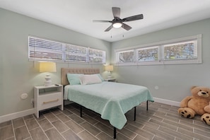 3 habitaciones, tabla de planchar con plancha y wifi gratis