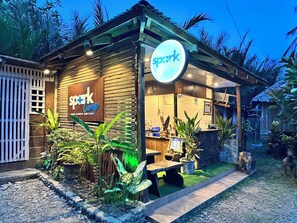 Coffee shop
