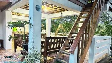 Family Duplex, Balcony, River View | Living area