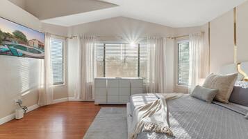 4 bedrooms, iron/ironing board, free WiFi, bed sheets