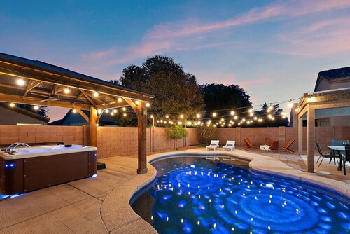 Float  Fun Retreat  Pool • Hot Tub • Fire Pit • Foosball • Pool Table