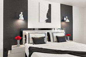 4 bedrooms, iron/ironing board, travel crib, free WiFi - Float  Fun Retreat  Pool • Hot Tub • Fire Pit • Foosball • Pool Table (Casa Grande)