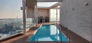 Indendørs pool, udendørs pool