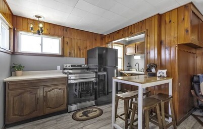 Cottage Retreat On Silver Lake