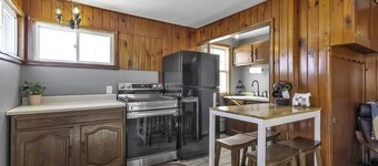 Cottage Retreat On Silver Lake