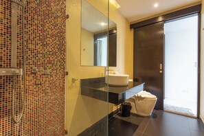 Villa | Bathroom