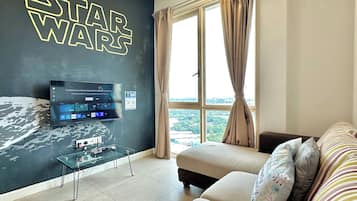 Comfort Studio, 1 Queen Bed, Non Smoking | Living area