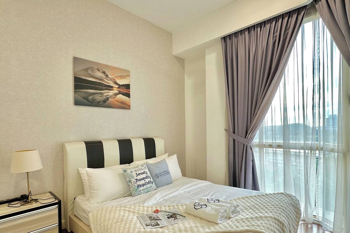 Basic Apartment, 2 Bedrooms, City View | Iron/ironing board, free WiFi